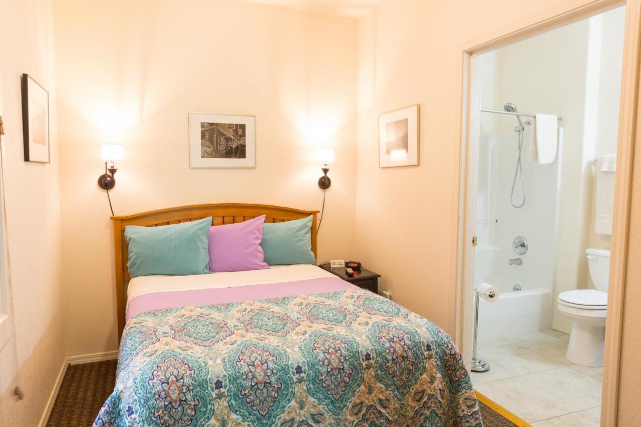 Hotel Cathlamet