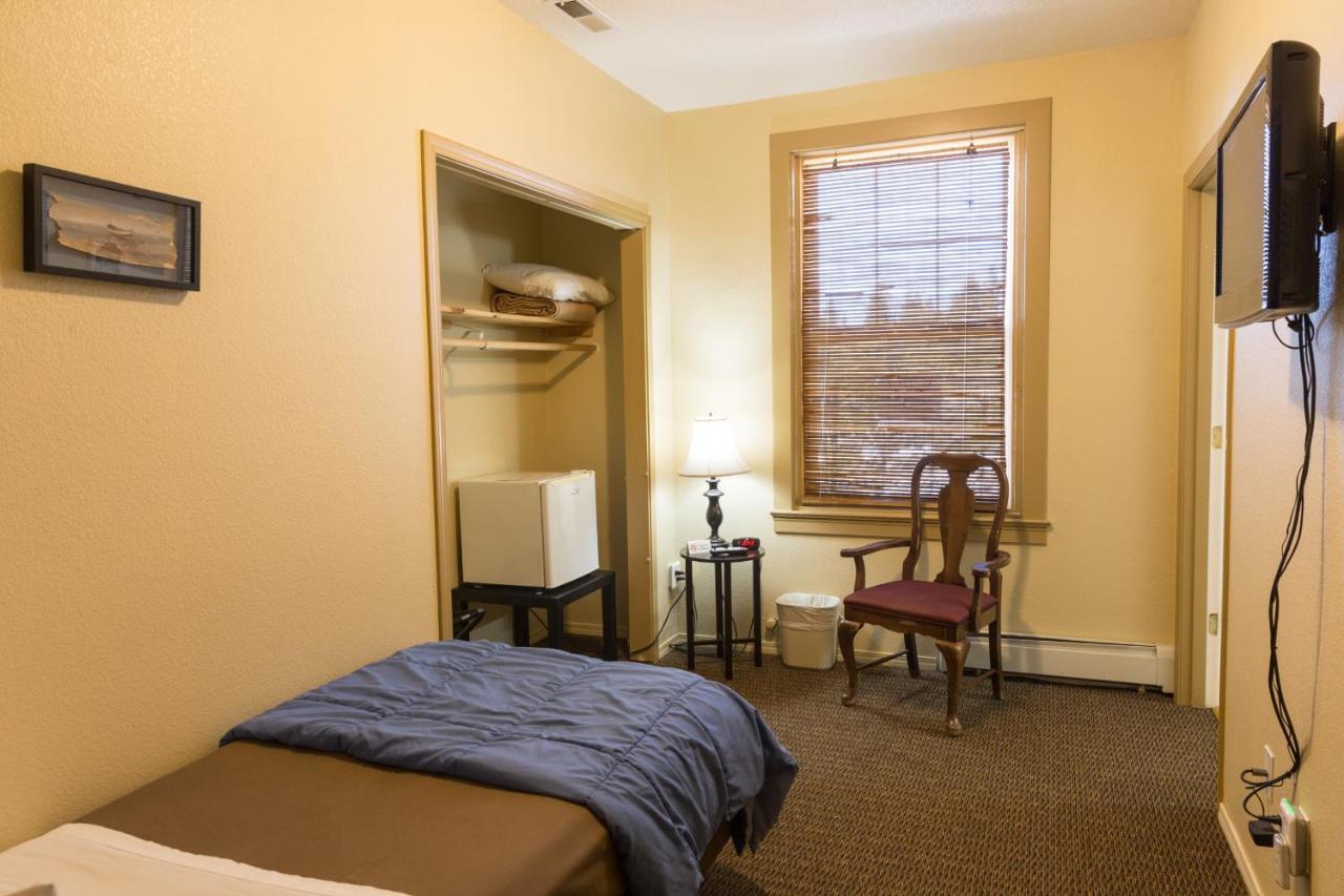 Hotel Cathlamet